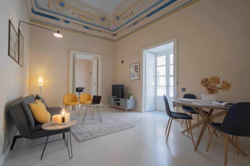 Appartamento Nobiliare Design A 2 Passi Dal Mare Cefalù Exteriör bild